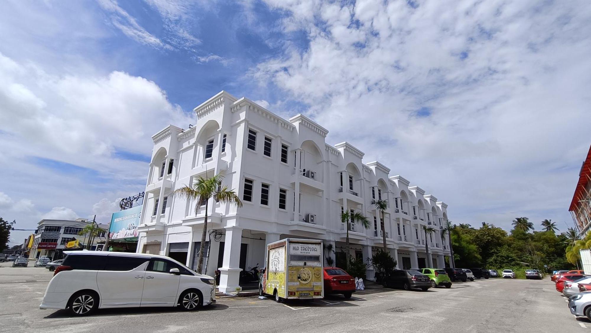 Sohho Hotel Chukai Exterior photo